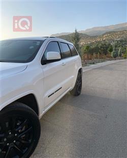 جيب جراند شيروكي